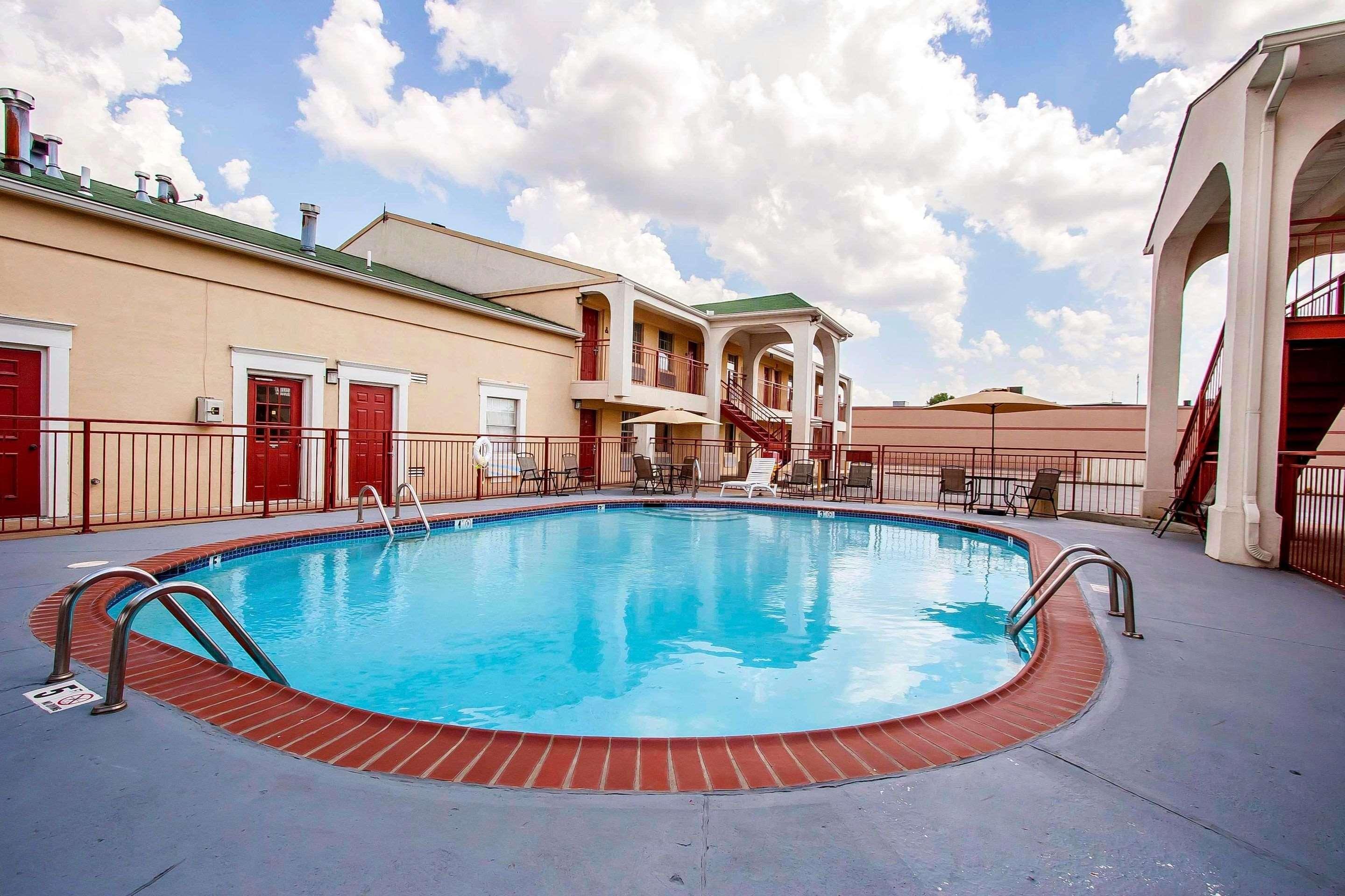 Quality Inn & Suites Covington Kültér fotó