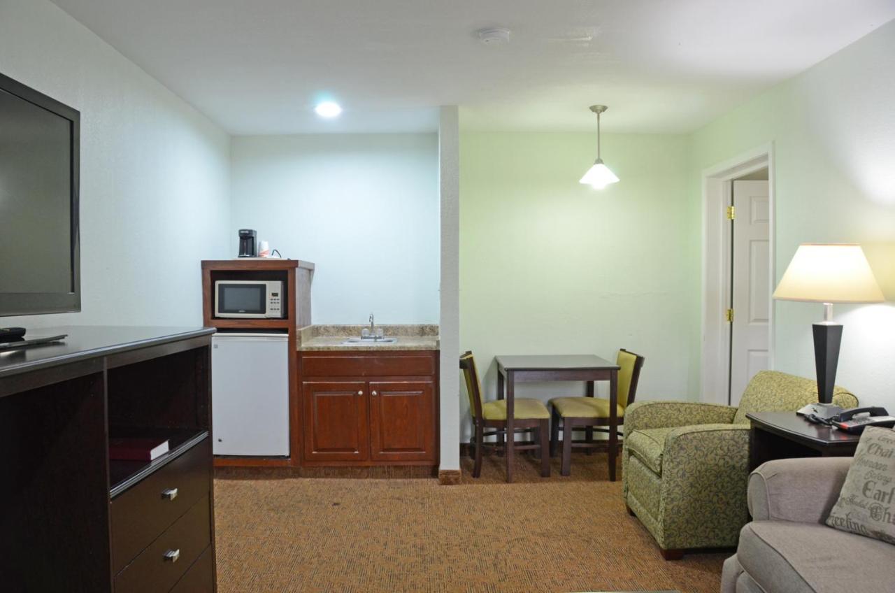Quality Inn & Suites Covington Kültér fotó